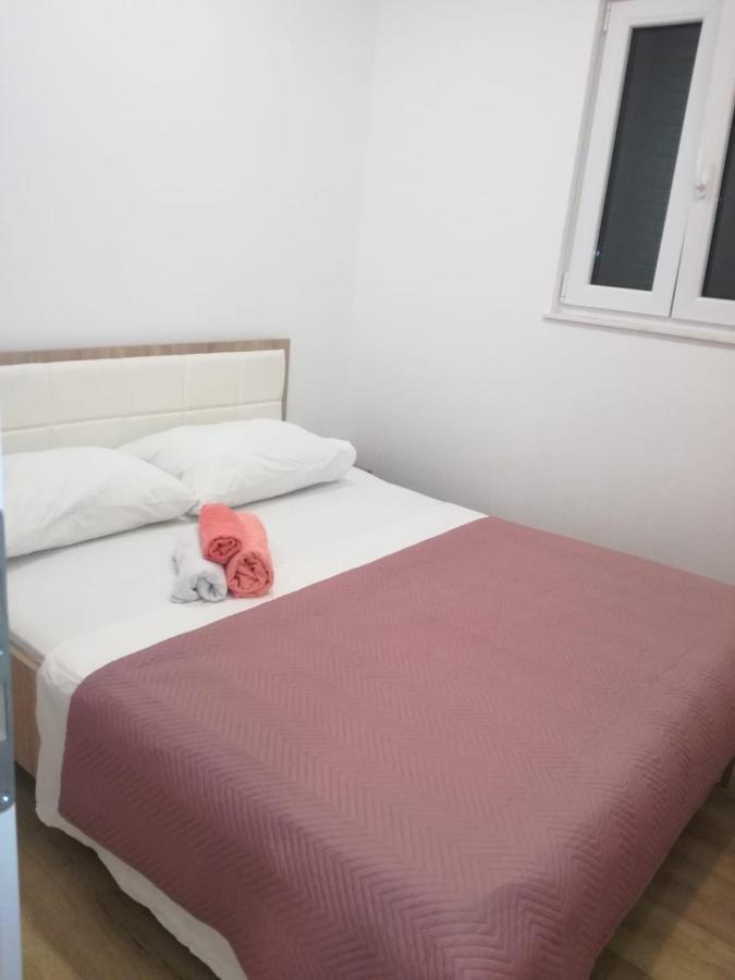 Apartmani Ivica Martic ดูเช ภายนอก รูปภาพ