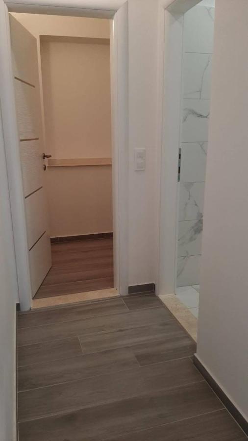 Apartmani Ivica Martic ดูเช ภายนอก รูปภาพ