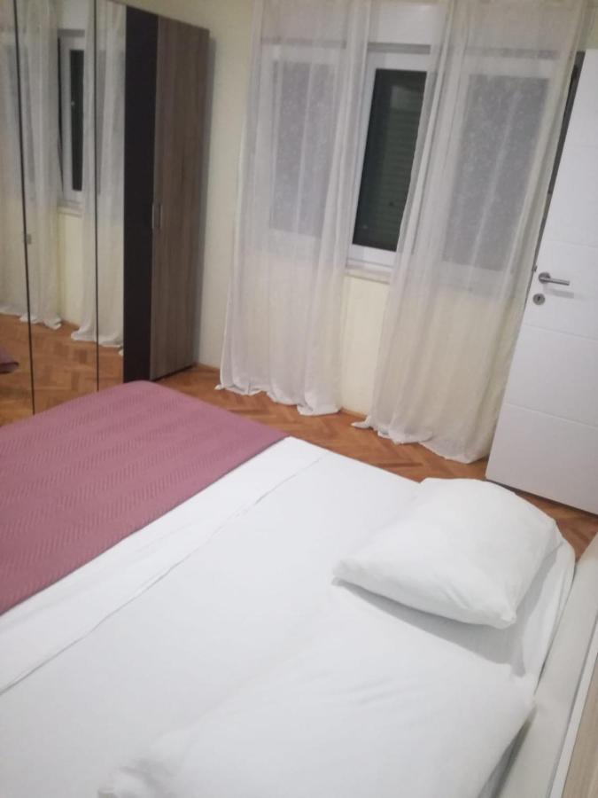 Apartmani Ivica Martic ดูเช ภายนอก รูปภาพ