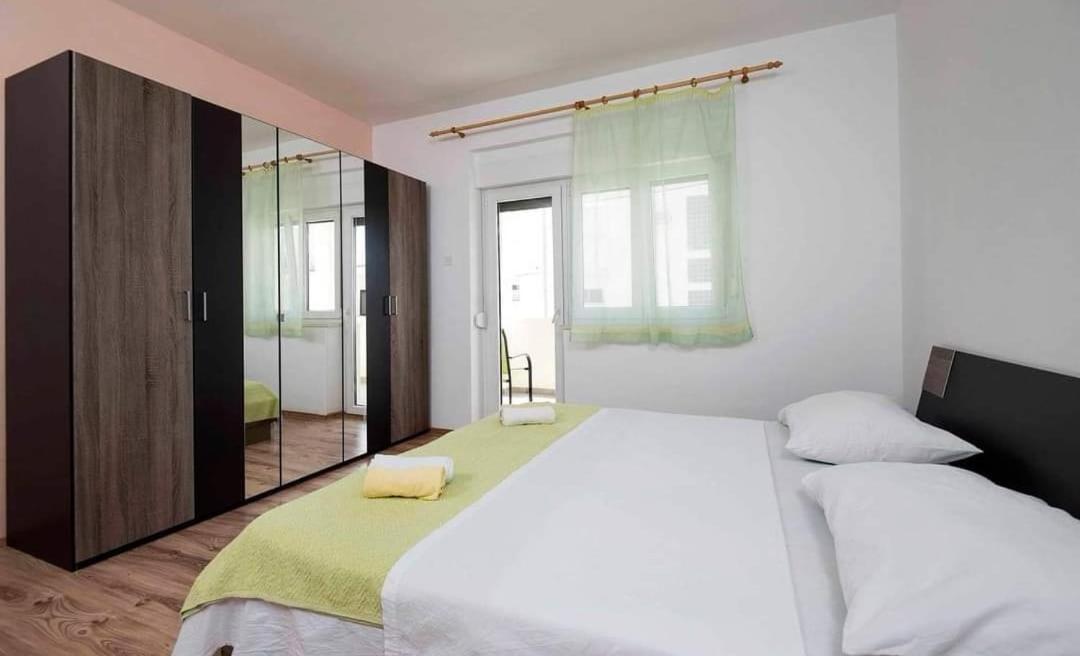 Apartmani Ivica Martic ดูเช ภายนอก รูปภาพ