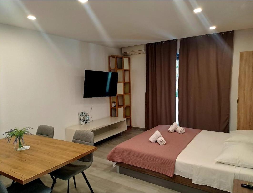 Apartmani Ivica Martic ดูเช ภายนอก รูปภาพ