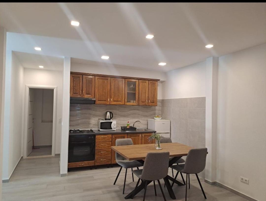 Apartmani Ivica Martic ดูเช ภายนอก รูปภาพ