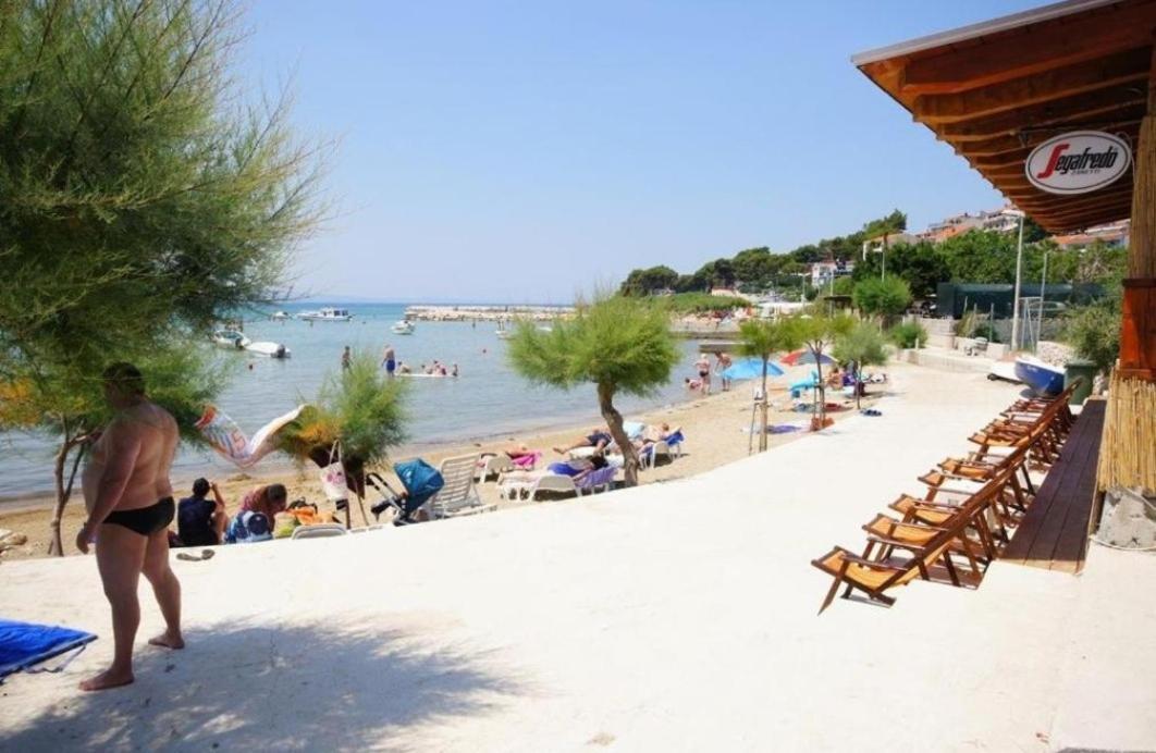 Apartmani Ivica Martic ดูเช ภายนอก รูปภาพ